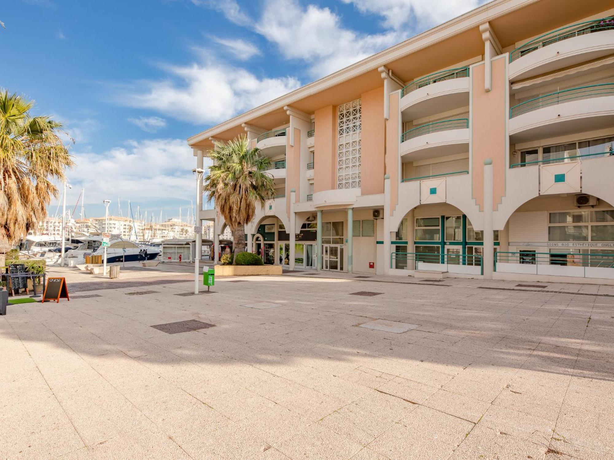 Apartment Le Borghese By Interhome Frejus Bagian luar foto